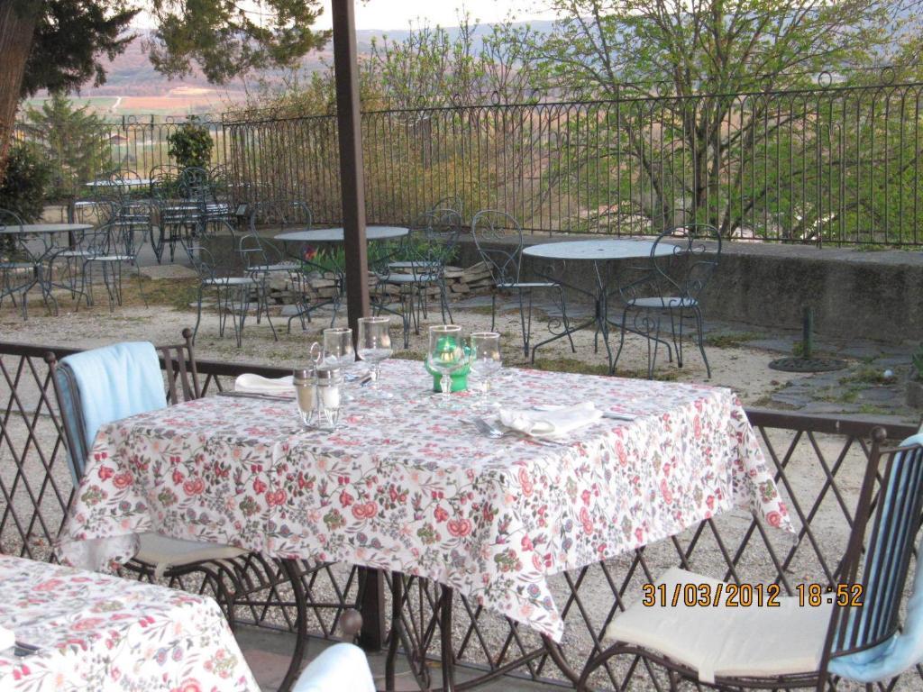 Le Castel Du Mont Boise 호텔 몽트보우셰르쉬르자브롱 외부 사진